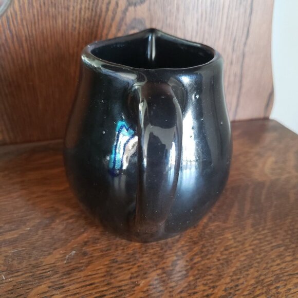 Antique Vintage‎ Black Glazed Primitive Farmhouse Ceramic Crock Pitcher - Picture 4 of 8